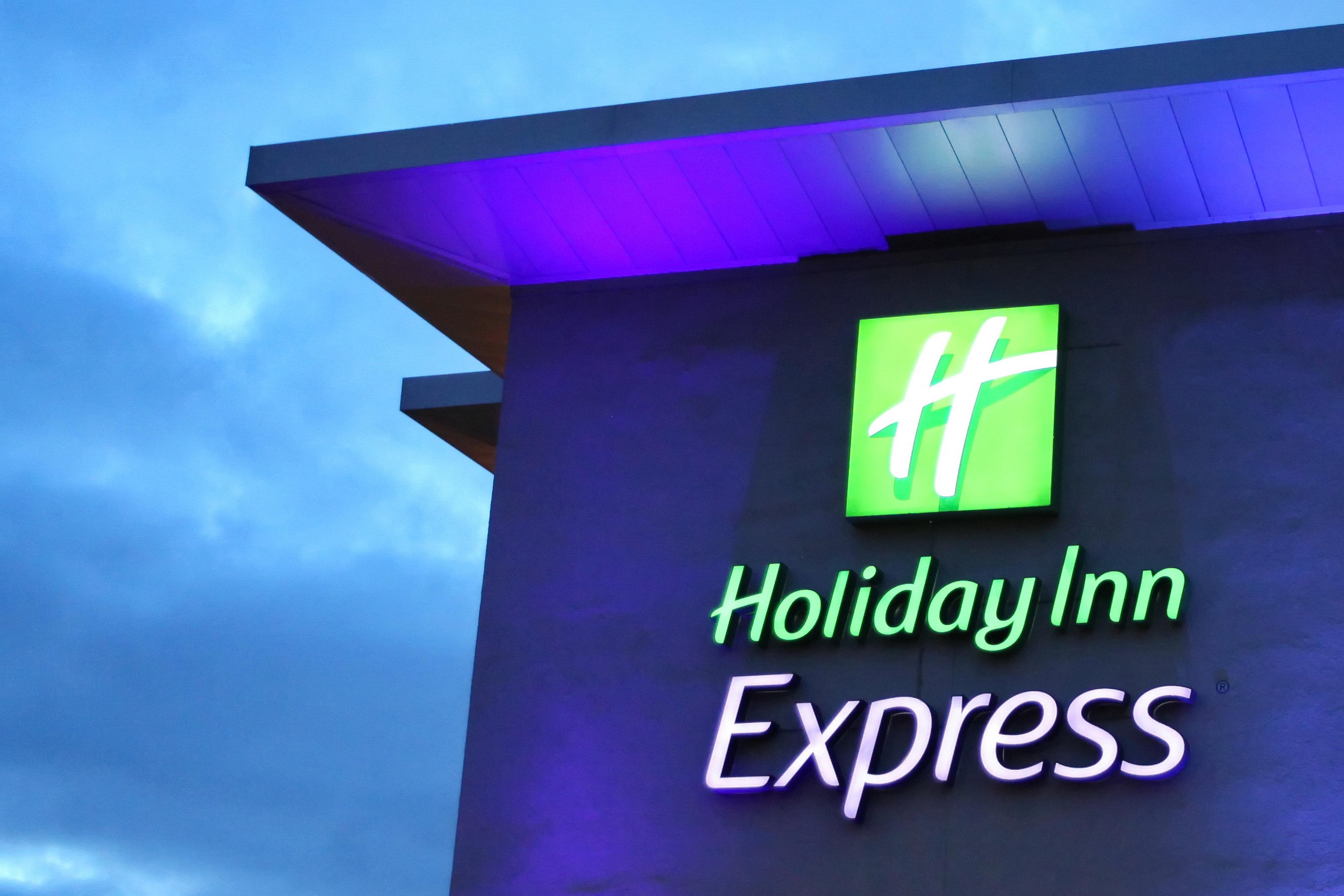 Holiday Inn Express Birmingham Redditch By Ihg Редич Экстерьер фото