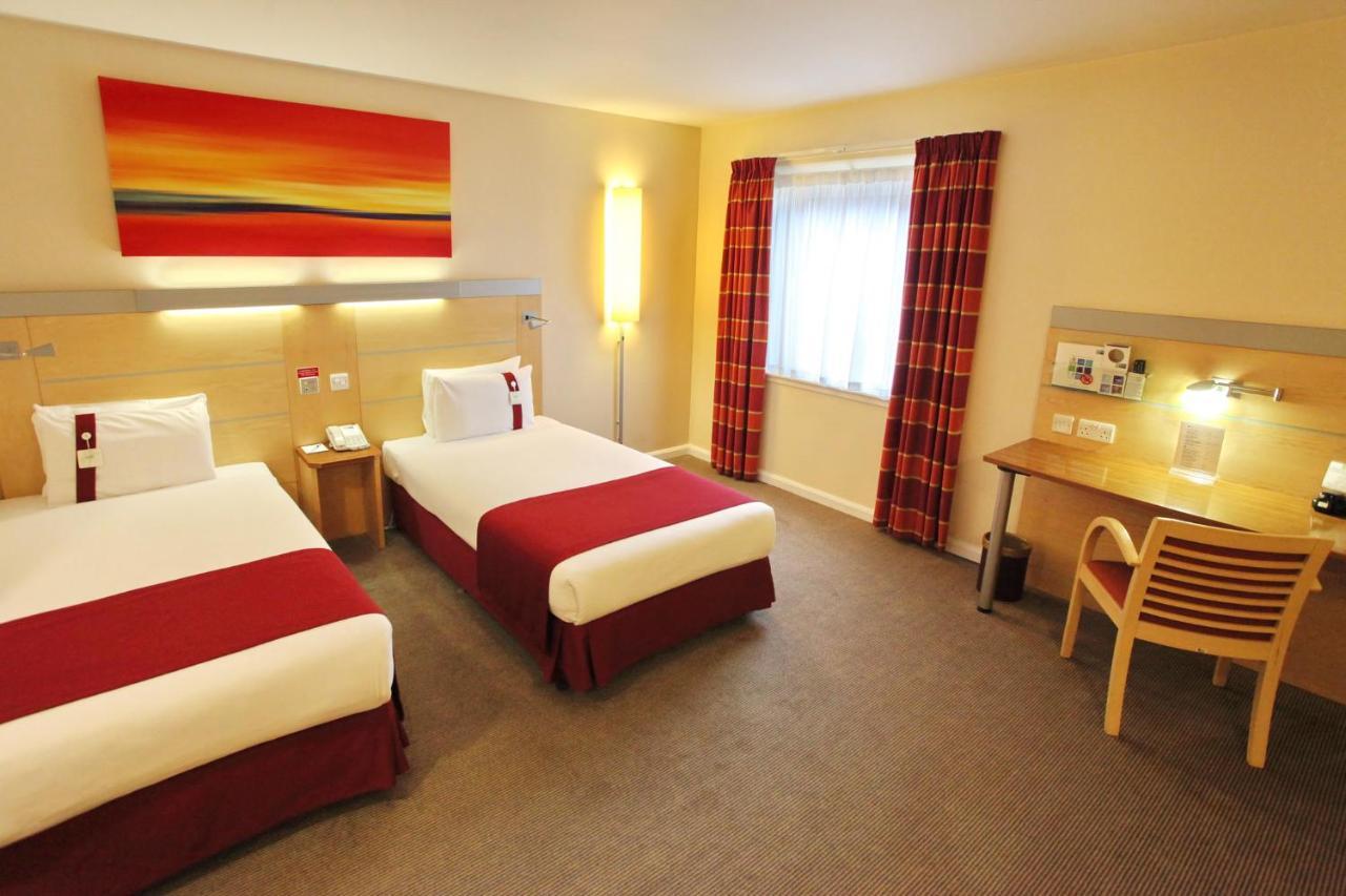 Holiday Inn Express Birmingham Redditch By Ihg Редич Экстерьер фото