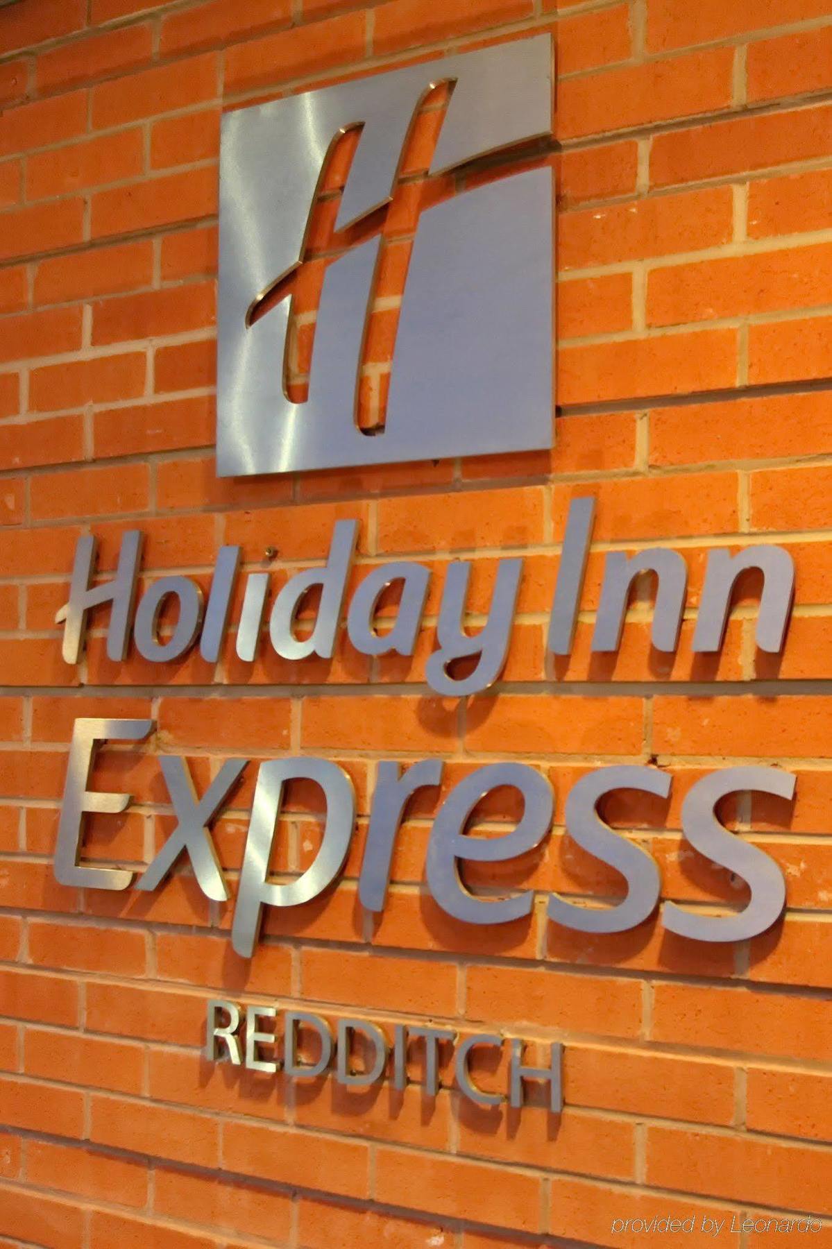 Holiday Inn Express Birmingham Redditch By Ihg Редич Экстерьер фото